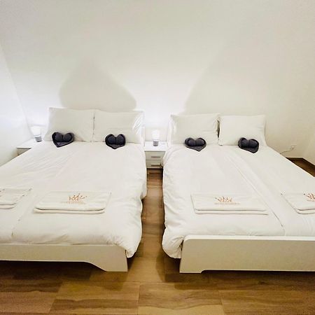 New Design & Style Apartments 50M From Wenceslas Square Prag Exteriör bild