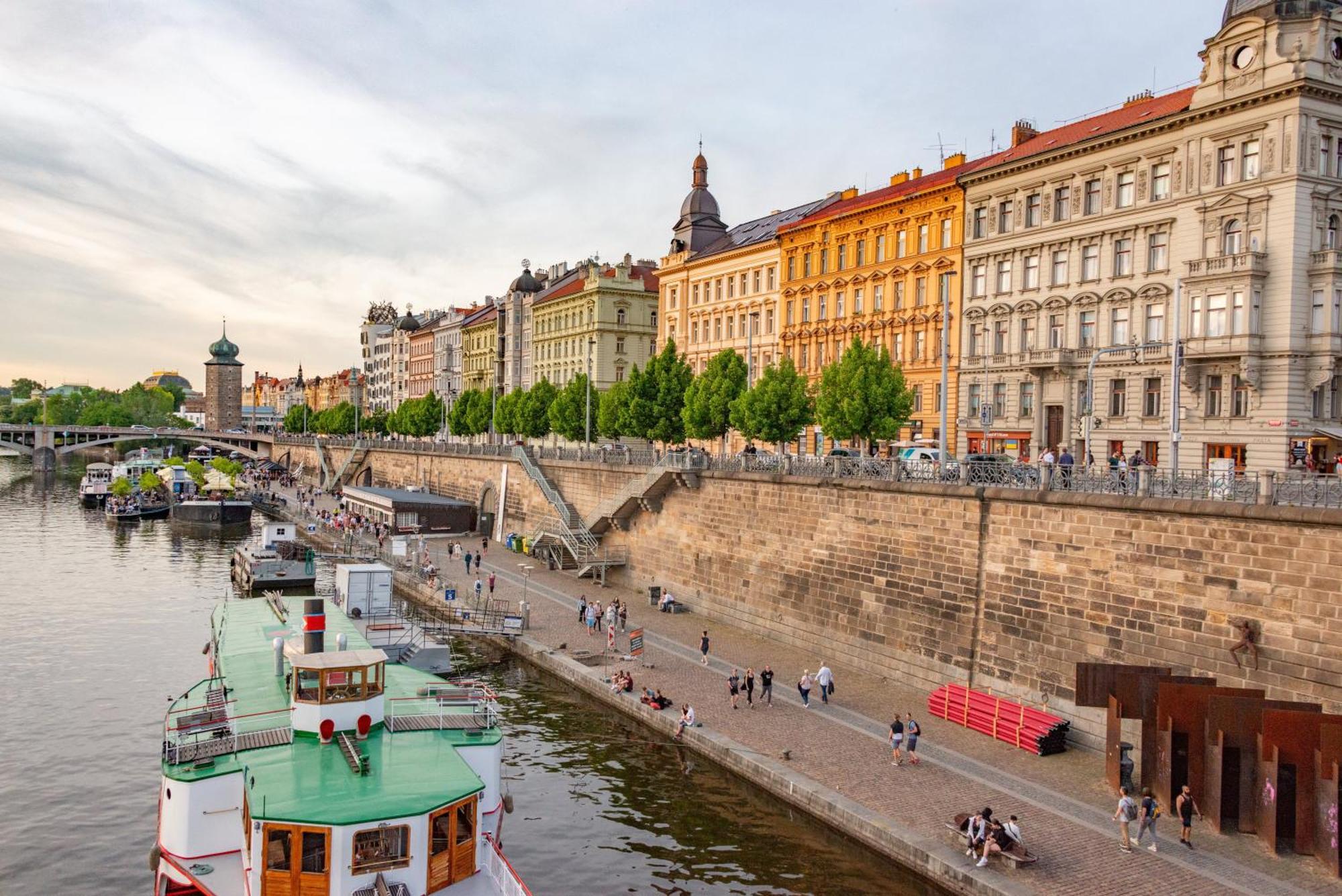 New Design & Style Apartments 50M From Wenceslas Square Prag Exteriör bild