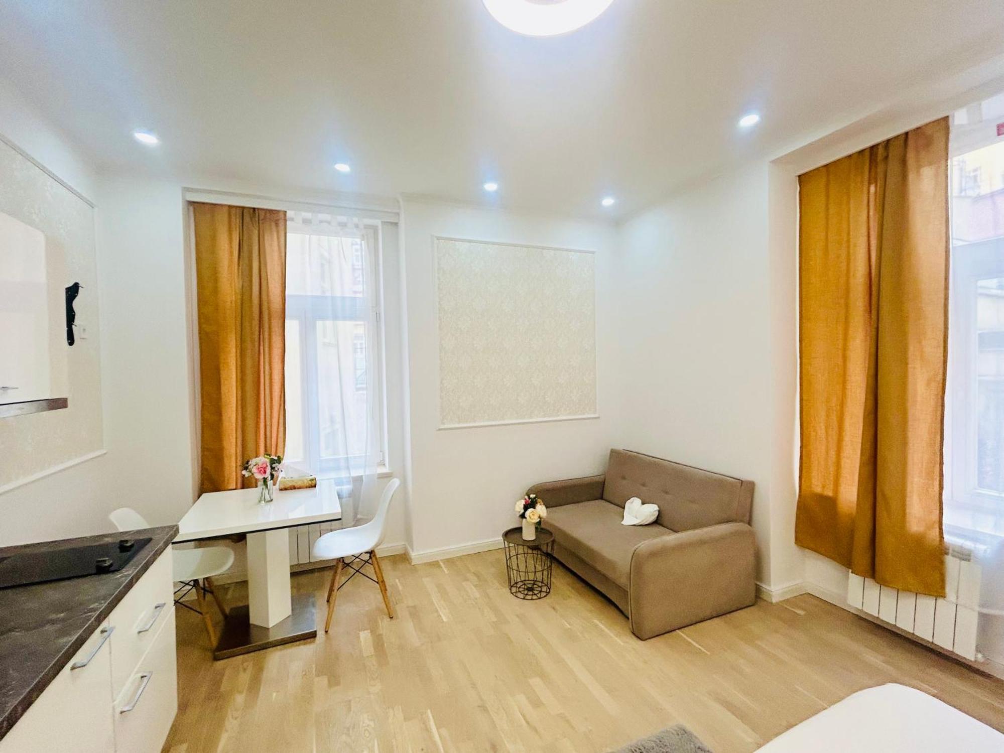 New Design & Style Apartments 50M From Wenceslas Square Prag Exteriör bild